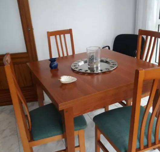 Noja Helgueras A Pie De Playa