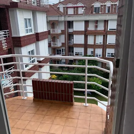 Noja Helgueras A Pie De Playa * Elguera