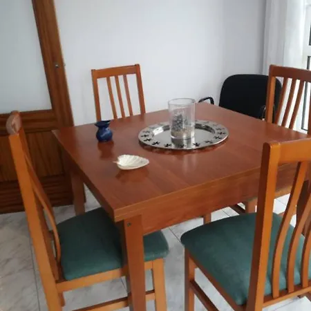 Noja Helgueras A Pie De Playa